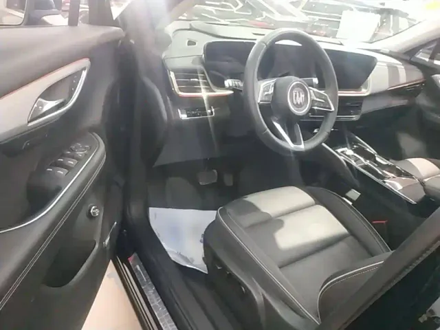 Buick Envision Plus — Фото автомобиля 15