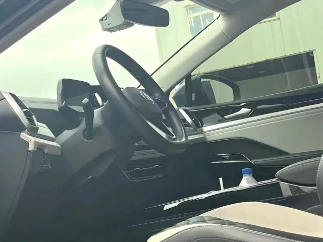 Volkswagen ID.6 CROZZ 2022 Long Range PRO Edition — Фото автомобиля 4