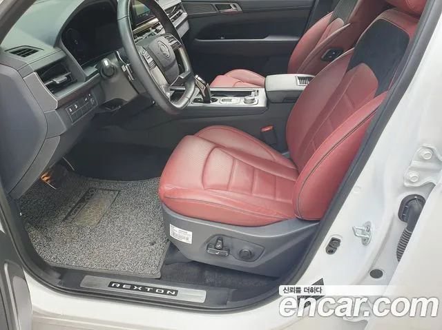 KG_Mobility_Ssangyong Rexton Rexton Arena Дизель 2.2 4WD — Фото автомобиля 19
