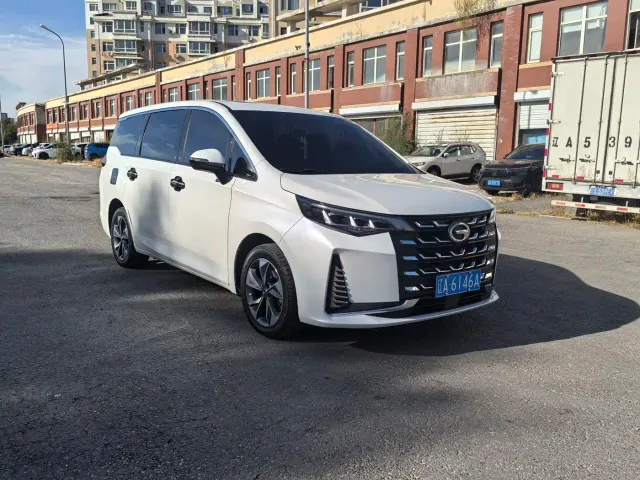 GAC Trumpchi M6 — Фото автомобиля 3