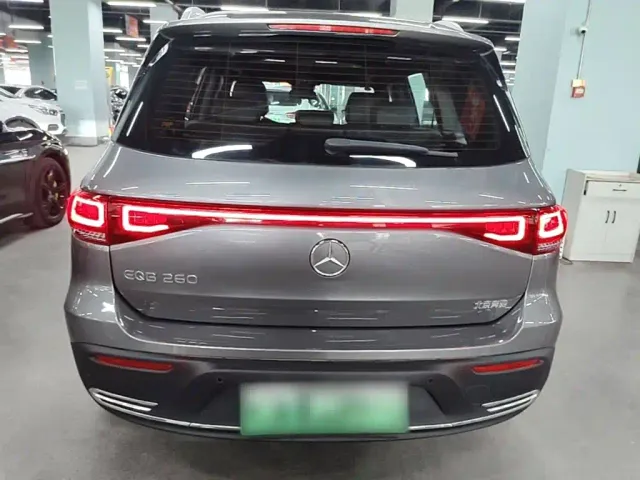 Mercedes-Benz EQB — Фото автомобиля 5