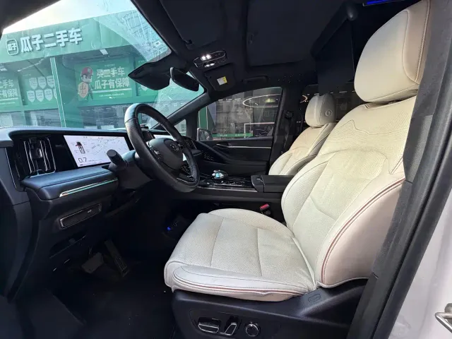 GAC Trumpchi M8 — Фото автомобиля 4
