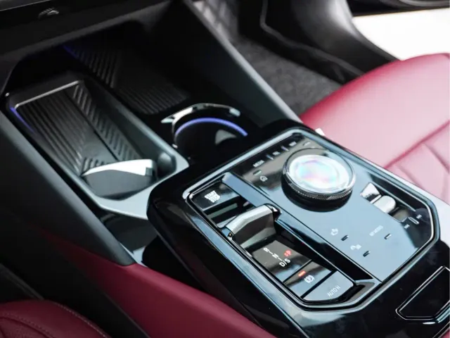 BMW 5 Series — Фото автомобиля 13