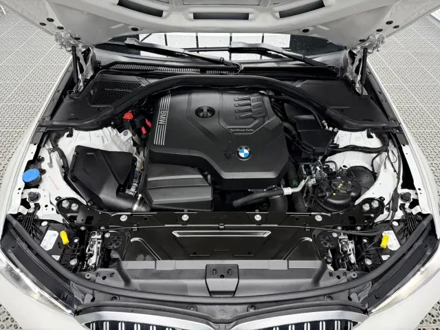 BMW 3 Series — Фото автомобиля 22