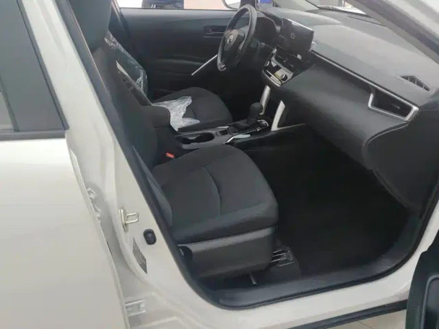 Toyota Corolla Cross — Фото автомобиля 8