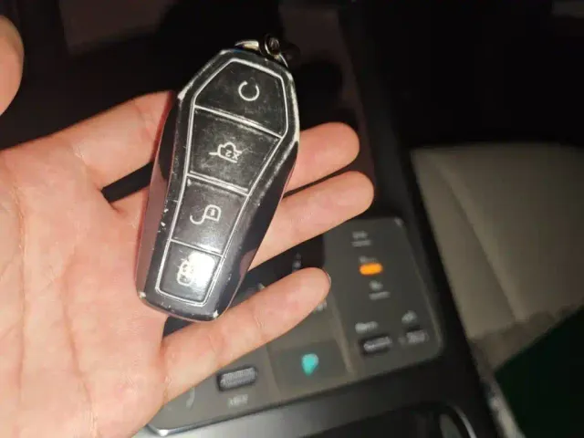 BYD Seal 07 DM-i — Фото автомобиля 9
