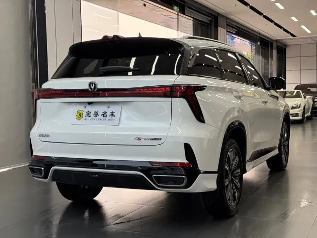 Changan CS75 Plus — Фото автомобиля 6