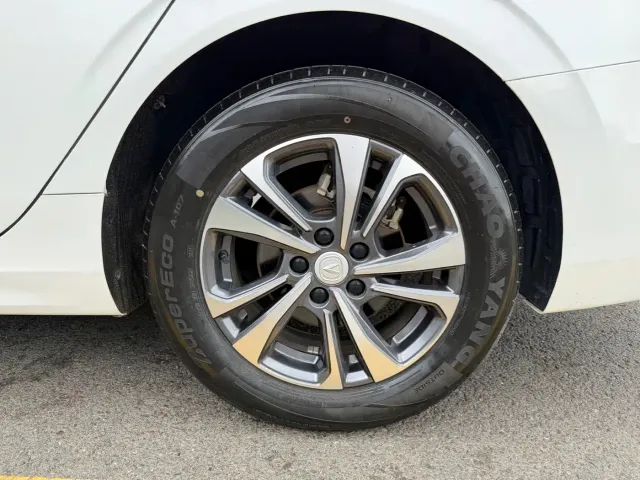 Changan Eado — Фото автомобиля 13