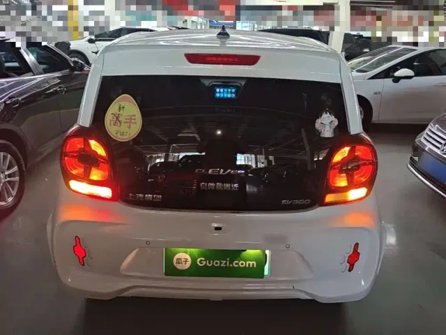Roewe Clever — Фото автомобиля 5