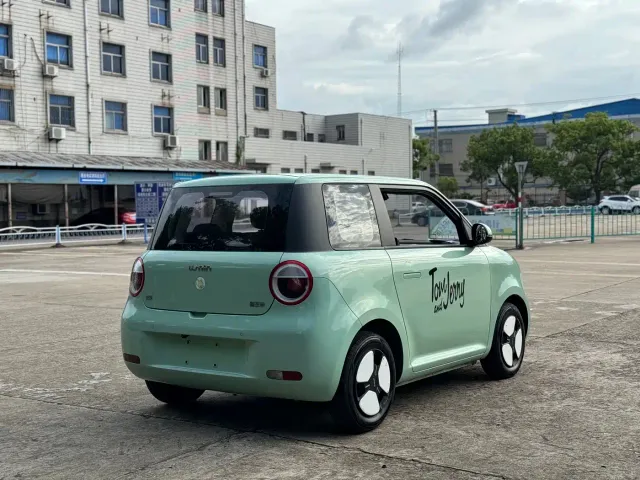 Changan Lumin — Фото автомобиля 12