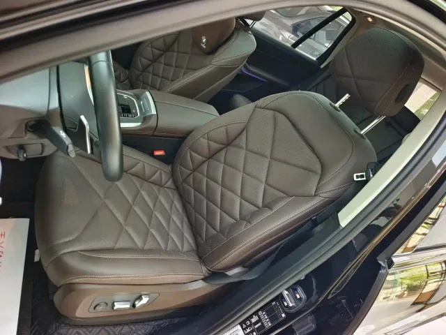 BMW X5 — Фото автомобиля 23