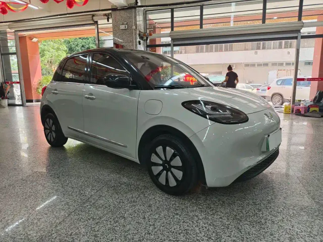 Wuling Bingo — Фото автомобиля 3