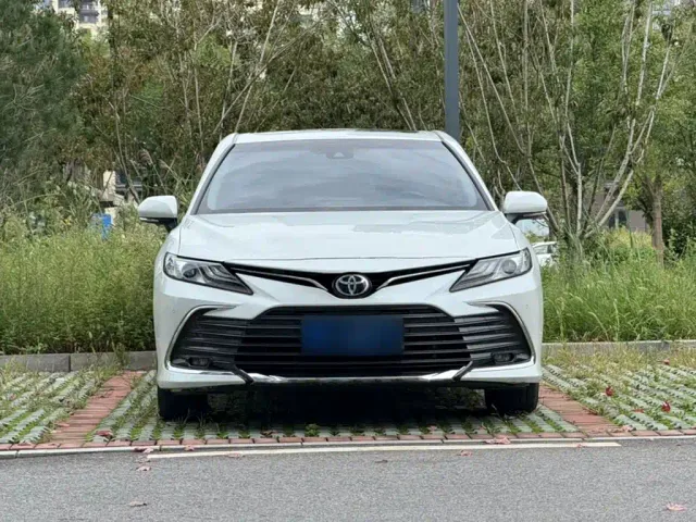 Toyota Camry — Фото автомобиля 12