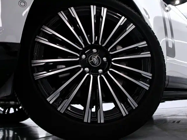 Land Rover Range Rover — Фото автомобиля 20