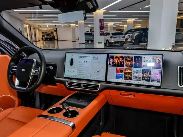Li Auto L9 — Фото автомобиля 24