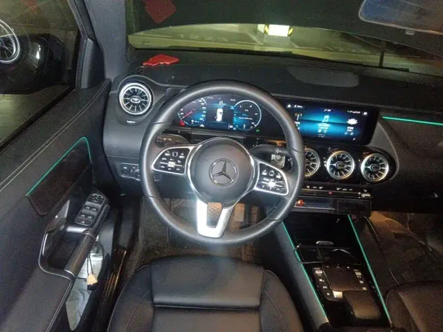 Mercedes-Benz GLA-Class — Фото автомобиля 11