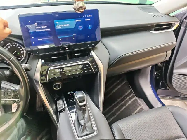 Toyota Harrier — Фото автомобиля 5
