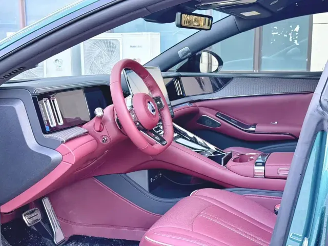 Denza Z9GT — Фото автомобиля 5