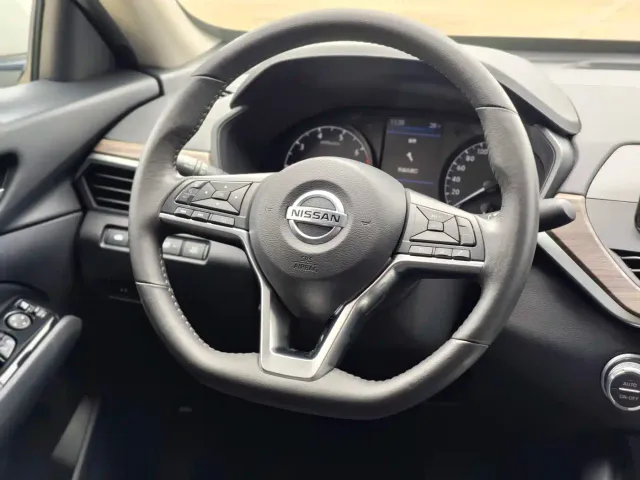 Nissan Teana — Фото автомобиля 19