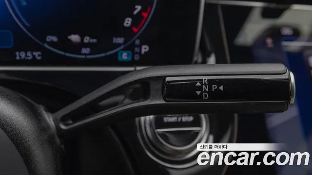 Mercedes-Benz E-Class — Фото автомобиля 18