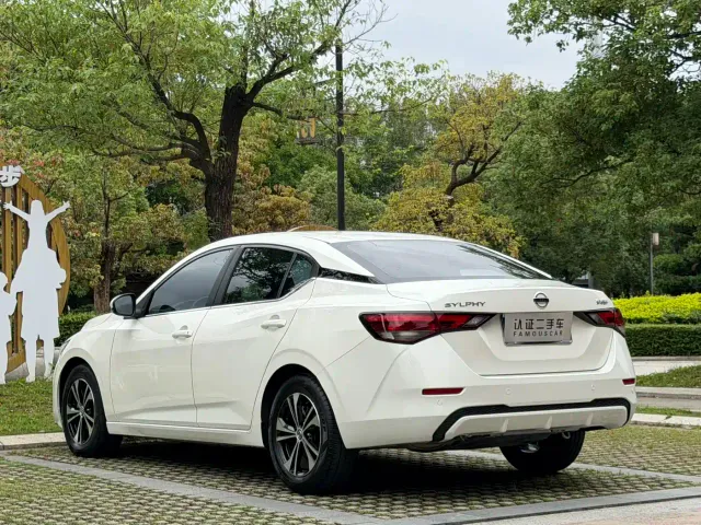Nissan Sylphy — Фото автомобиля 5