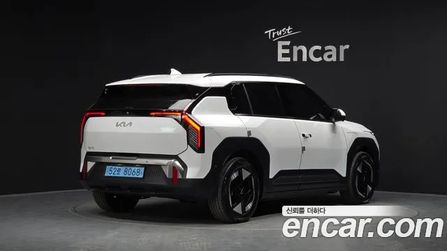Kia EV3 — Фото автомобиля 2