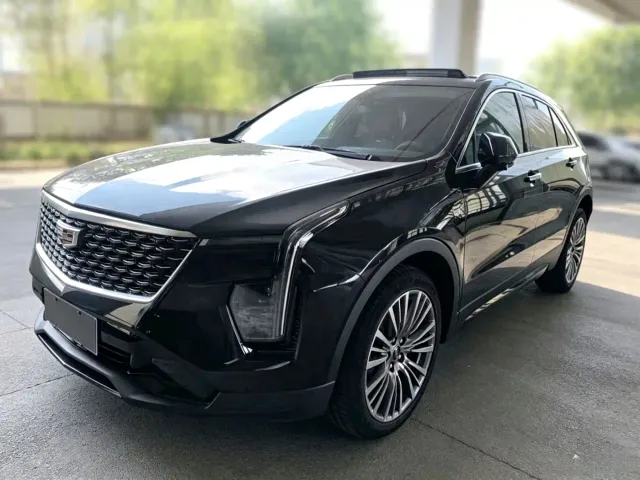 Фотография автомобиля — Cadillac XT4