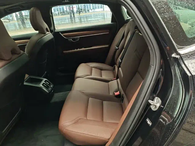Volvo S90 — Фото автомобиля 16