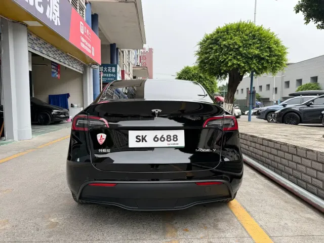 Tesla Model Y 2022 Facelift Long Range All-Wheel Drive Version — Фото автомобиля 5