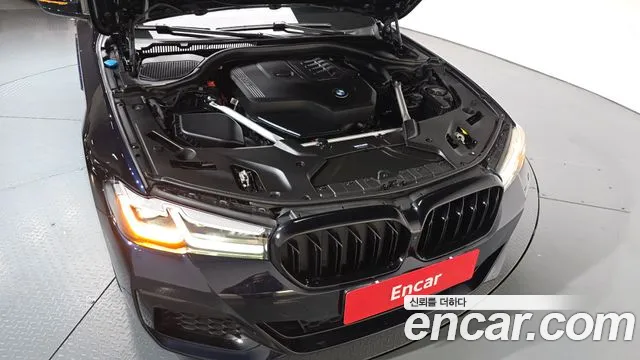 BMW 5-Series — Фото автомобиля 6