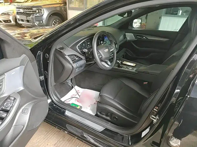 Cadillac CT5 — Фото автомобиля 15