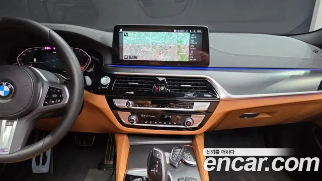 BMW 5-Series — Фото автомобиля 14