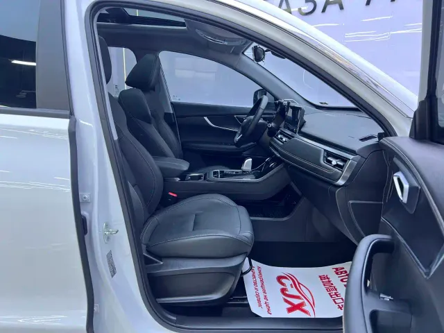 Chery Tiggo 8 — Фото автомобиля 18