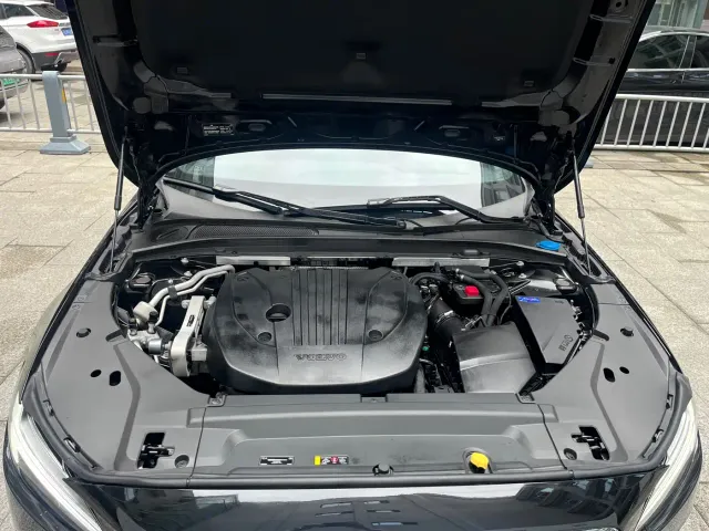 Volvo S90 — Фото автомобиля 22