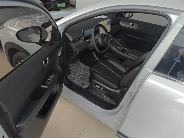 Wuling Starlight S — Фото автомобиля 11