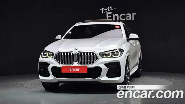 BMW X6 xDrive40i M Sport — Фото автомобиля 3