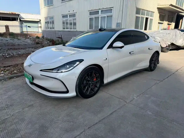 Фотография автомобиля — IM Motors L6