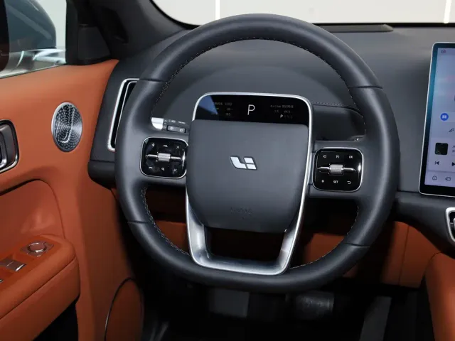 Li Auto L7 — Фото автомобиля 25