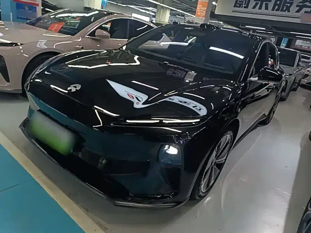 Фотография автомобиля — Nio ET5 Touring