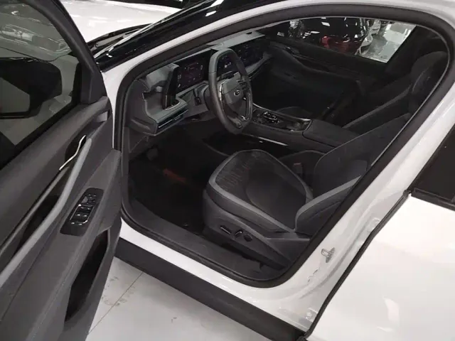 Ford Edge — Фото автомобиля 15
