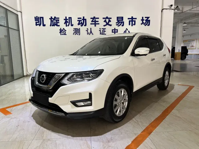 Фотография автомобиля — Nissan X-Trail