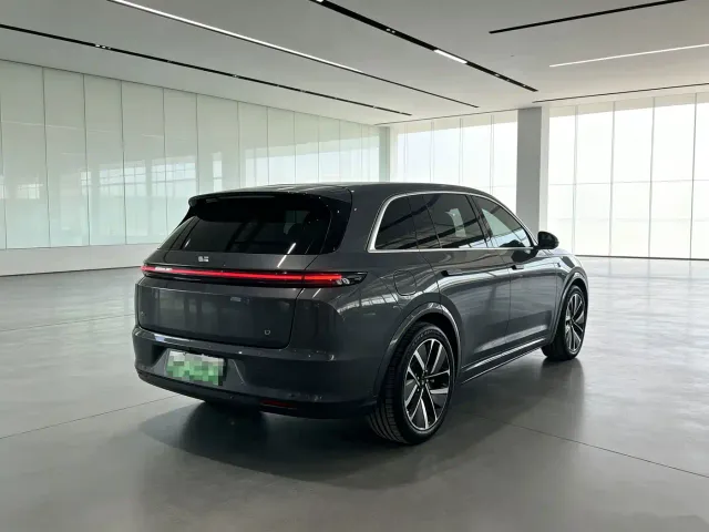 Li Auto L7 — Фото автомобиля 5