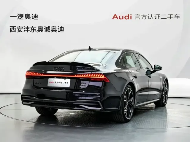 Audi A7L — Фото автомобиля 5