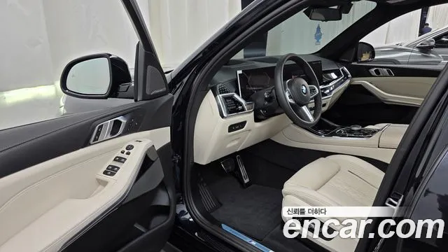 BMW X5 xDrive 40i M Sport — Фото автомобиля 8