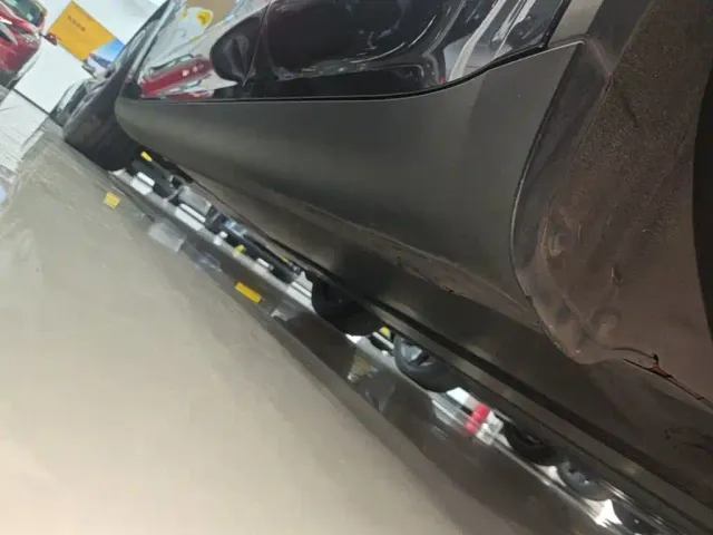 Tesla Model Y — Фото автомобиля 21