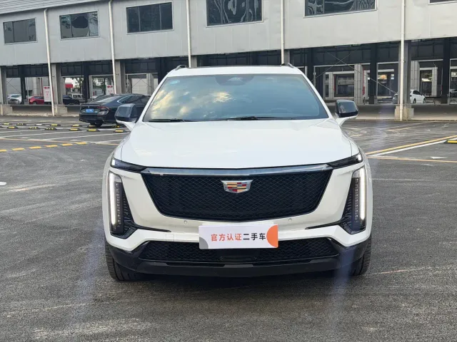 Cadillac XT5 — Фото автомобиля 2