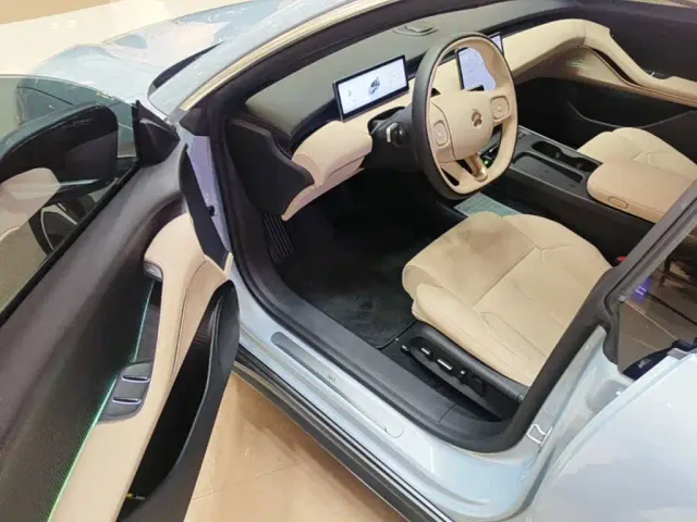 Nio ET5 Touring — Фото автомобиля 15