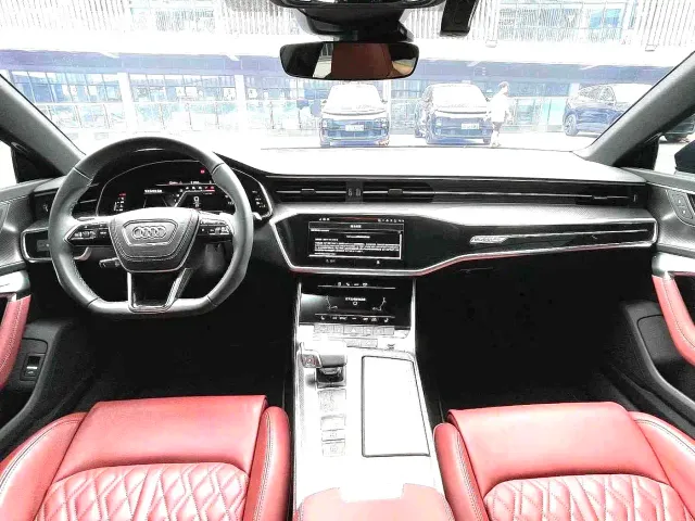 Audi A7L — Фото автомобиля 4