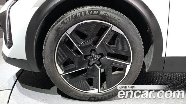 Peugeot 408 — Фото автомобиля 4
