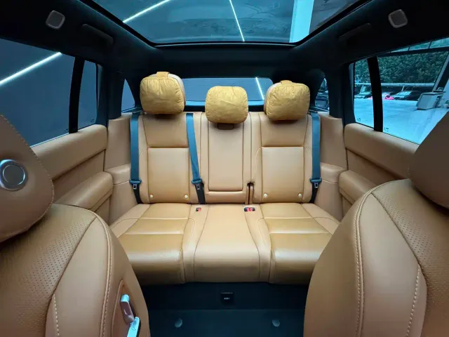 Li Auto L7 — Фото автомобиля 12